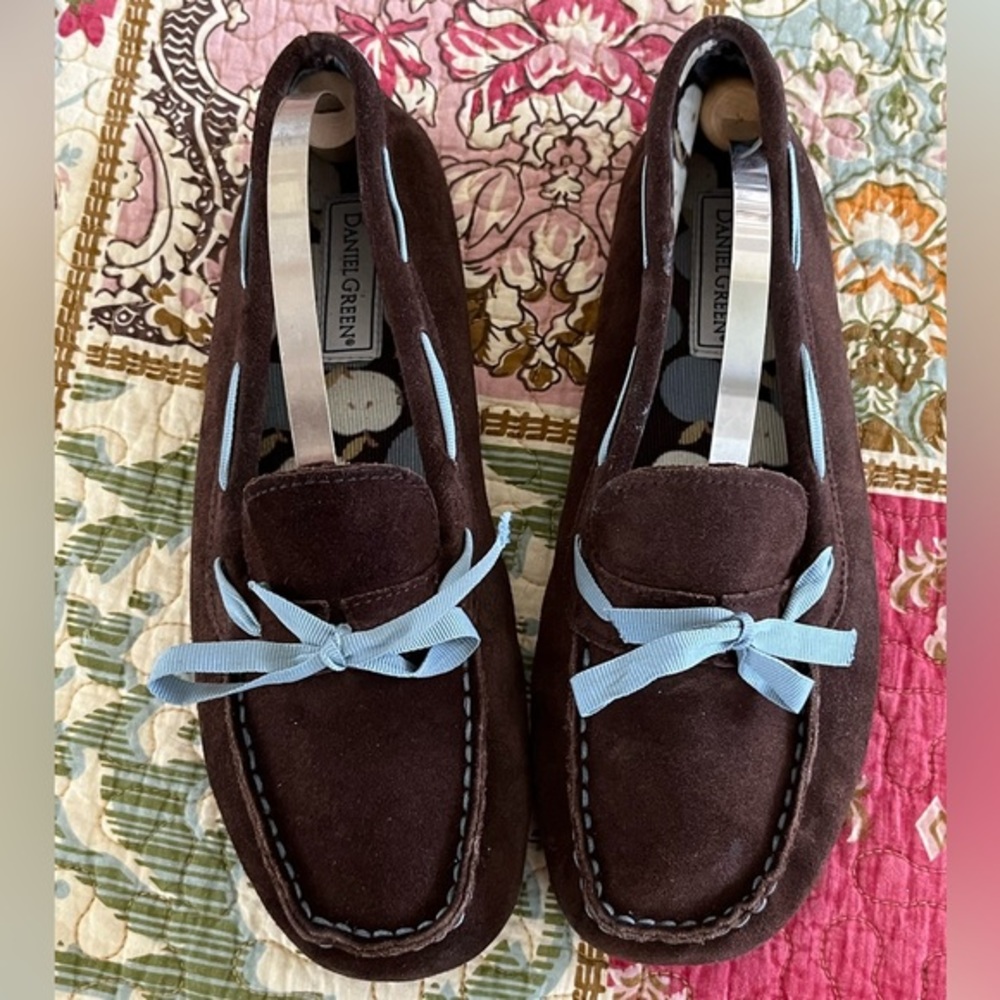 DANIEL GREEN Brown Suede Moccasins Blue Ribbon Hard Sole‎ Slipper Size 8-1/2